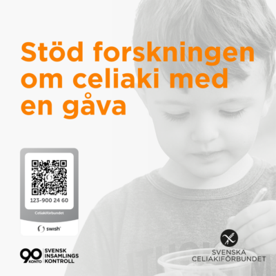 Bild med uppmaningen 'Stöd forskning om celiaki med en gåva', logotyper inklusive 90‑konto, Swish QR‑kod och organisationens logga, samt en pojke i bakgrunden som äter ur en plastmugg med sked